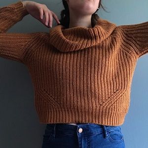 Cropped sweater!!